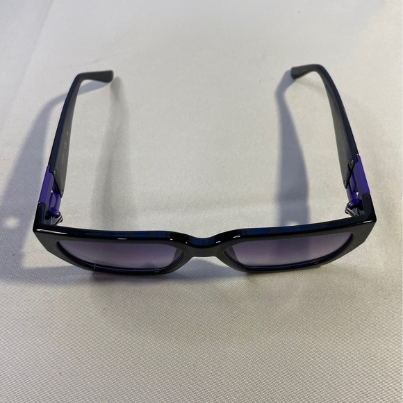 GUESS Black Purple Square Sunglasses with Detachable Scarf Chain Strap and Case - Picture 4 of 9